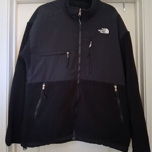 The North Face Men's Black Performance Jacket